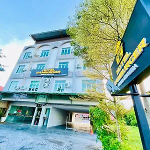 Hotel Zamburger Tengkera