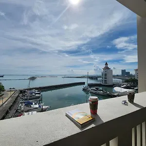Apartment Straits Quay Marina Penang By Aurorahomes